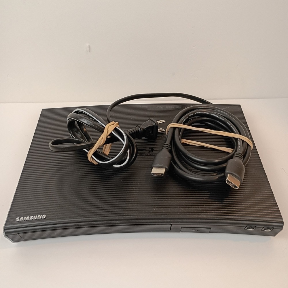 Samsung BD-JM57/ZA Curved Blu-Ray Disc DVD Player W/HDMI Cord Tested & Working